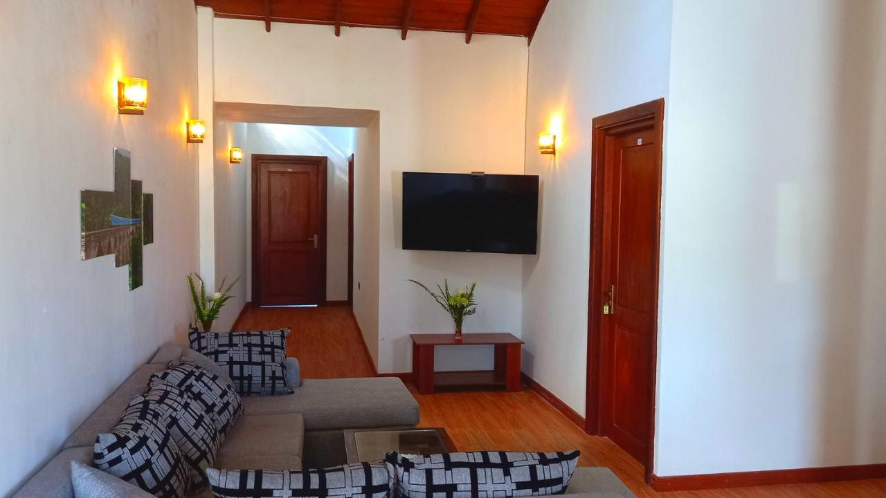 Moonplain Bungalows นูวาราเอลิยา ภายนอก รูปภาพ